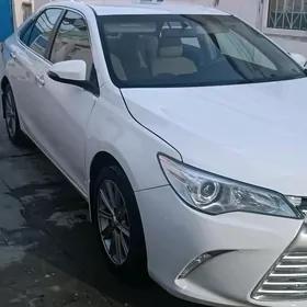 Toyota Camry 2017
