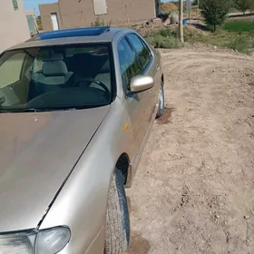 Nissan Bluebird 1997