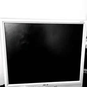 Kompÿuter Monitor