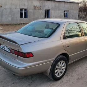 Toyota Camry 1997