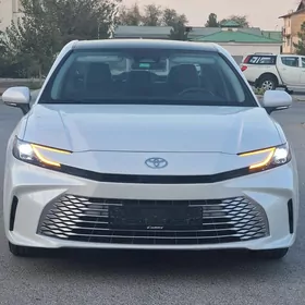 Toyota Camry 2024
