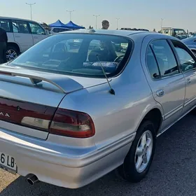 Nissan Maxima 1995