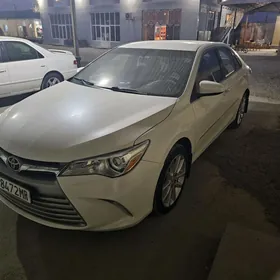 Toyota Camry 2016