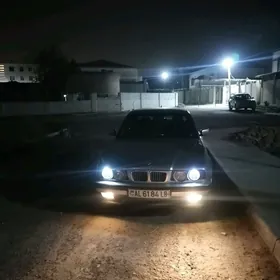 BMW 525 1990