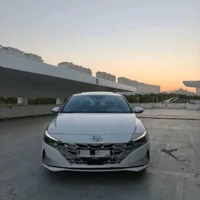 Hyundai Elantra 2021
