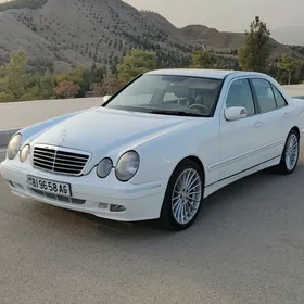 Mercedes-Benz E-Class 2000