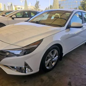 Hyundai Elantra 2021