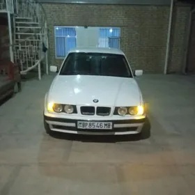 BMW E34 1990