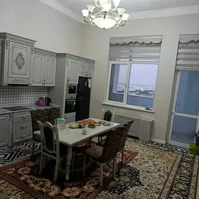 satlyk elitka jay 16-tapgyrda