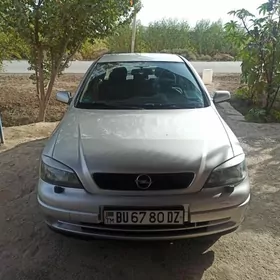 Opel Astra 2000