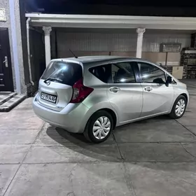 Nissan Versa 2013