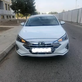 Hyundai Elantra 2020