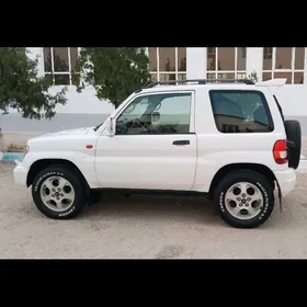 Mitsubishi Pajero 1999