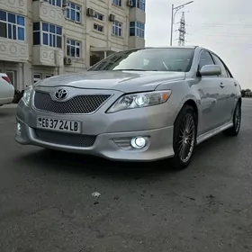 Toyota Camry 2010