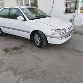 Toyota Corona 1996