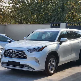 Toyota Highlander 2022