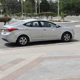 Hyundai Elantra 2011
