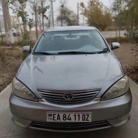 Toyota Camry 2004