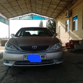 Toyota Camry 2004