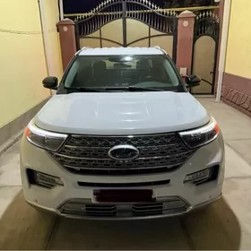 Ford Explorer 2021