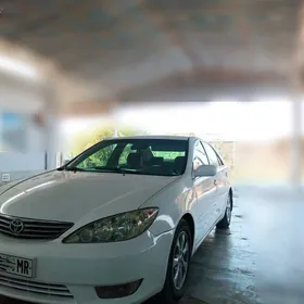 Toyota Camry 2004