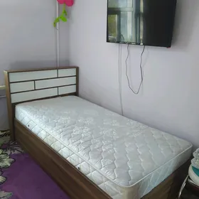 кровать односпальная