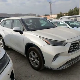 Toyota Highlander 2021