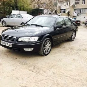 Toyota Camry 2001