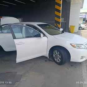 Toyota Camry 2010