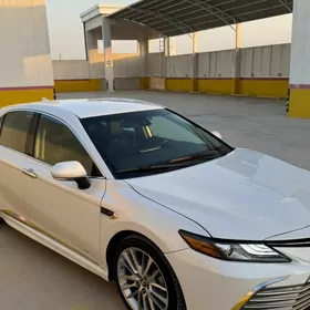 Toyota Camry 2023