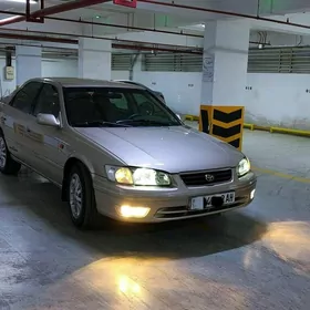 Toyota Camry 1999