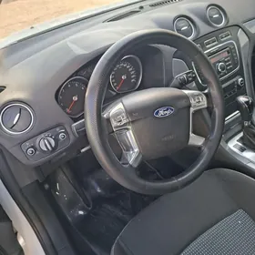 Ford Mondeo 4 2011