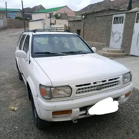 Nissan Pathfinder 1997