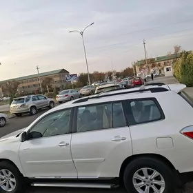 Toyota Highlander 2013