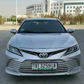Toyota Camry 2023