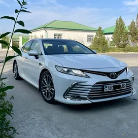 Toyota Camry 2023