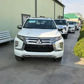 Mitsubishi Montero Sport 2024