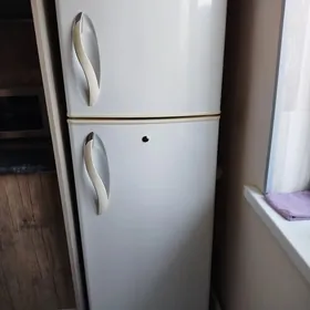 LG Холодильник Б/У