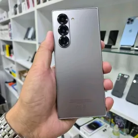 Samsung Z Fold 6. 12/256gb