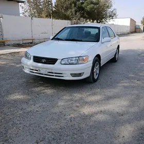 Toyota Camry 2000