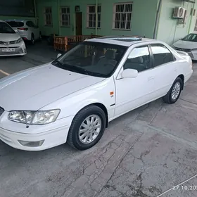 Toyota Camry 2001