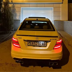 Mercedes-Benz C350 2010