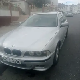 BMW E39 2001