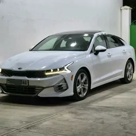 Kia K5 2021