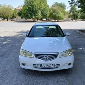 Nissan Sunny 2010