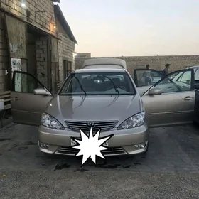 Toyota Camry 2004