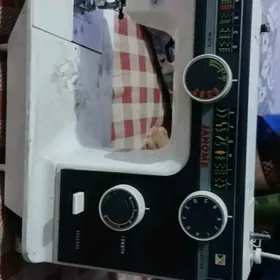 Швейная машина