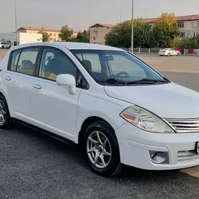 Nissan Versa 2010