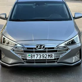 Hyundai Elantra 2020