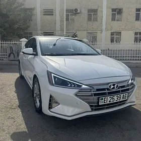 Hyundai Elantra 2020